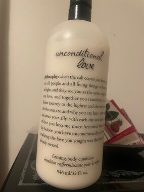 Philosophy Unconditional Love Firming Body Emulsion - Cream & Black Pump